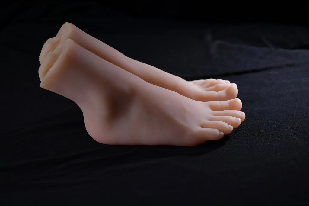Voetfetisjmannequin met kunstmatige vagina rechts – Realistische voetfetisjmannequin met natuurlijke uitstraling en zachte aanraakbare textuur