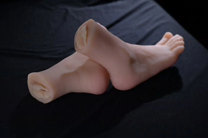 Voetfetisjmannequin met kunstmatige vagina rechts – Realistische voetfetisjmannequin met natuurlijke uitstraling en zachte aanraakbare textuur